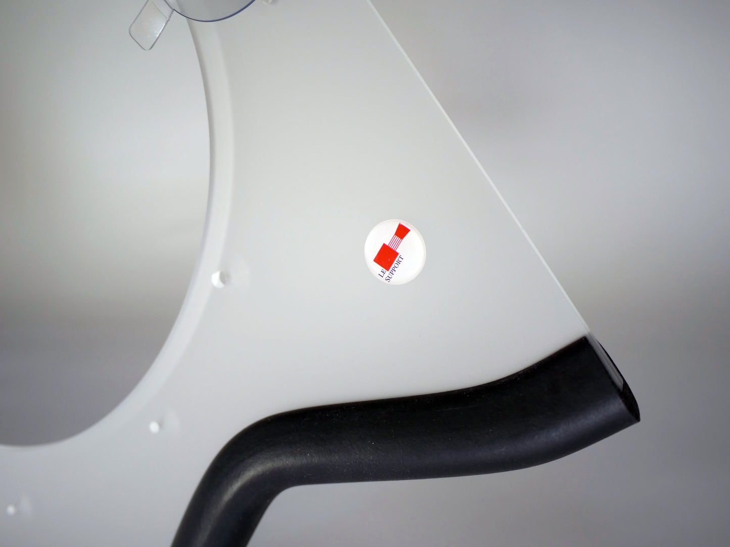 Étude Frosted Glass