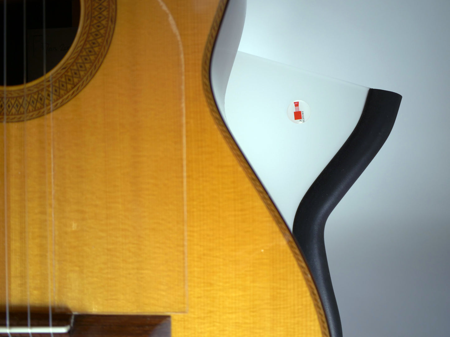 Étude Frosted Glass